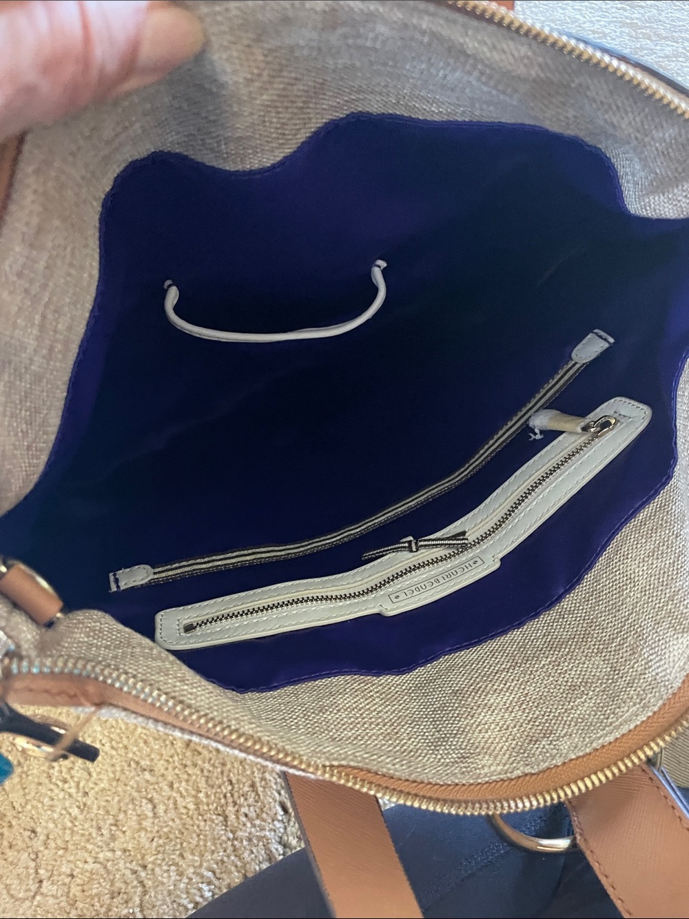 HENRI BENDEL JET SETTER TRAVEL BAG LIKE NEW! - Picture 7 of 15